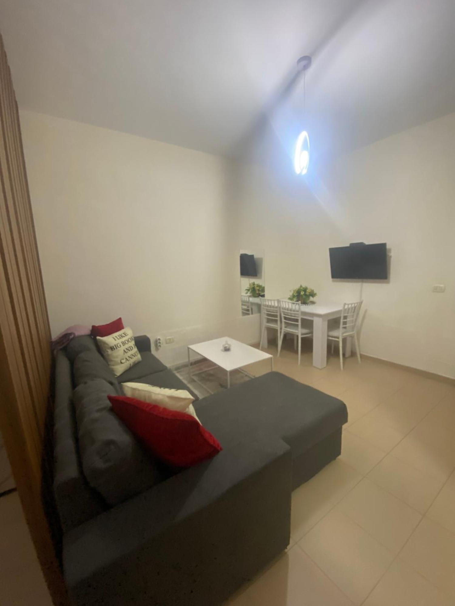 Chlo Apartment 4 Tirane מראה חיצוני תמונה